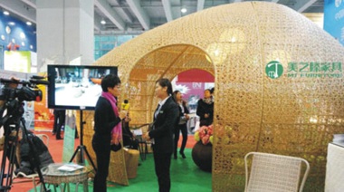 我司以制造休閑家具主要藤制家具為主，對比了幾家后，選擇與中擂公司合作，策劃團隊提出了美家、美院、美之滕的定位，讓我們美之滕產(chǎn)品有了清晰的市場定位，期待與中擂公司一起成長。
